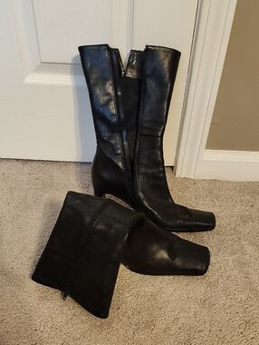 Enzo ANGIOLINI Black Mid-Calf Leather Boots with Side Zip
